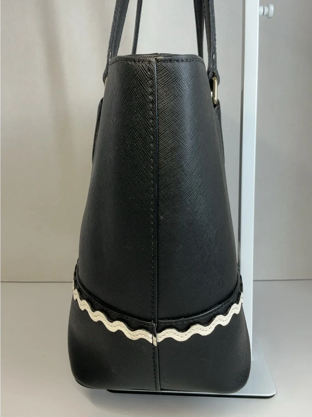 Kate Spade Laurel Way Ric Rac Small Dally tote bag